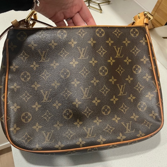 Louis Vuitton authentic Hudson GM crossbody bag - Picture 9 of 16